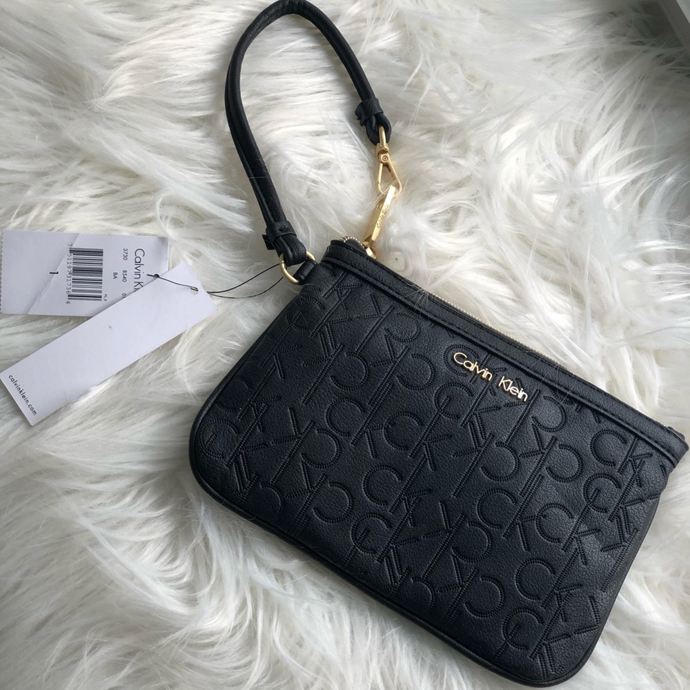 NEW W TAGS- Calvin Klein wristlet